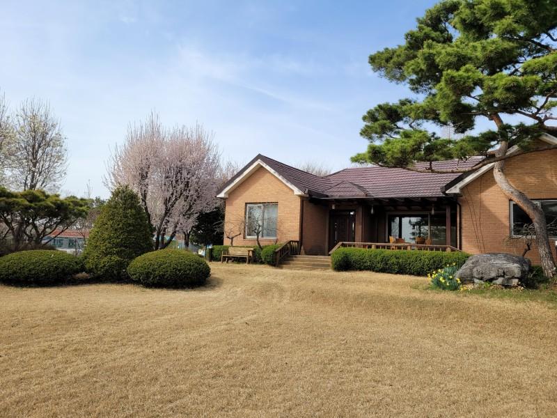 음성 작은숲펜션 (Eumseong Small Forest Pension)