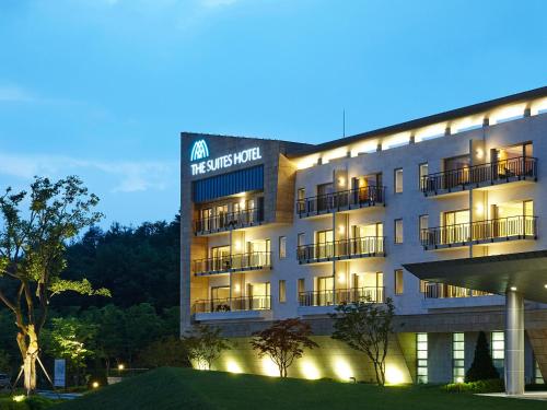 더 스위트 호텔 남원 (The Suites Hotel Namwon)