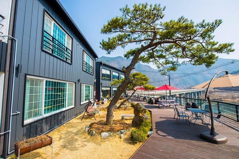 옥천 카페밀펜션 (Okcheon Cafe Mill Pension)