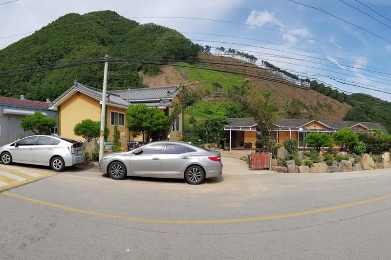 문경 강가힐링펜션 (Mungyeong Riverside Healing Pension)