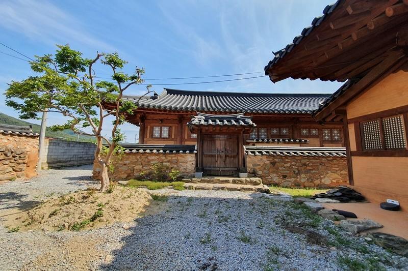 정읍 내장산한옥펜션 (Jeongeup Naejangsan Hanok Pension)