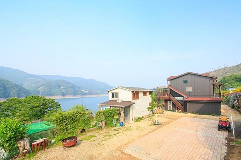 충주 풍경펜션 (Chungju Landscape Pension)