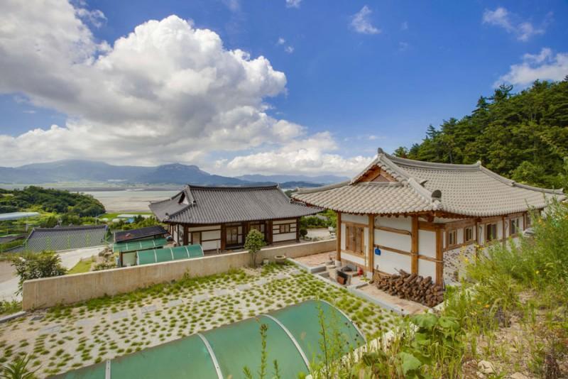 완도 청해진한옥펜션 (Wando Cheonghaejin Hanok Pension)