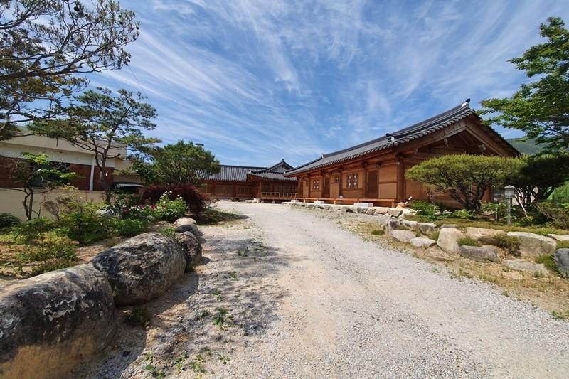 정읍 내장산한옥펜션 (Jeongeup Naejangsan Hanok Pension)