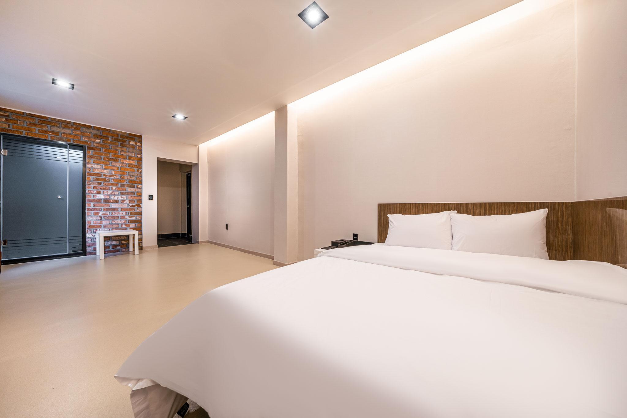 춘천 경성여관 (Chuncheon Gyeongseong Motel)