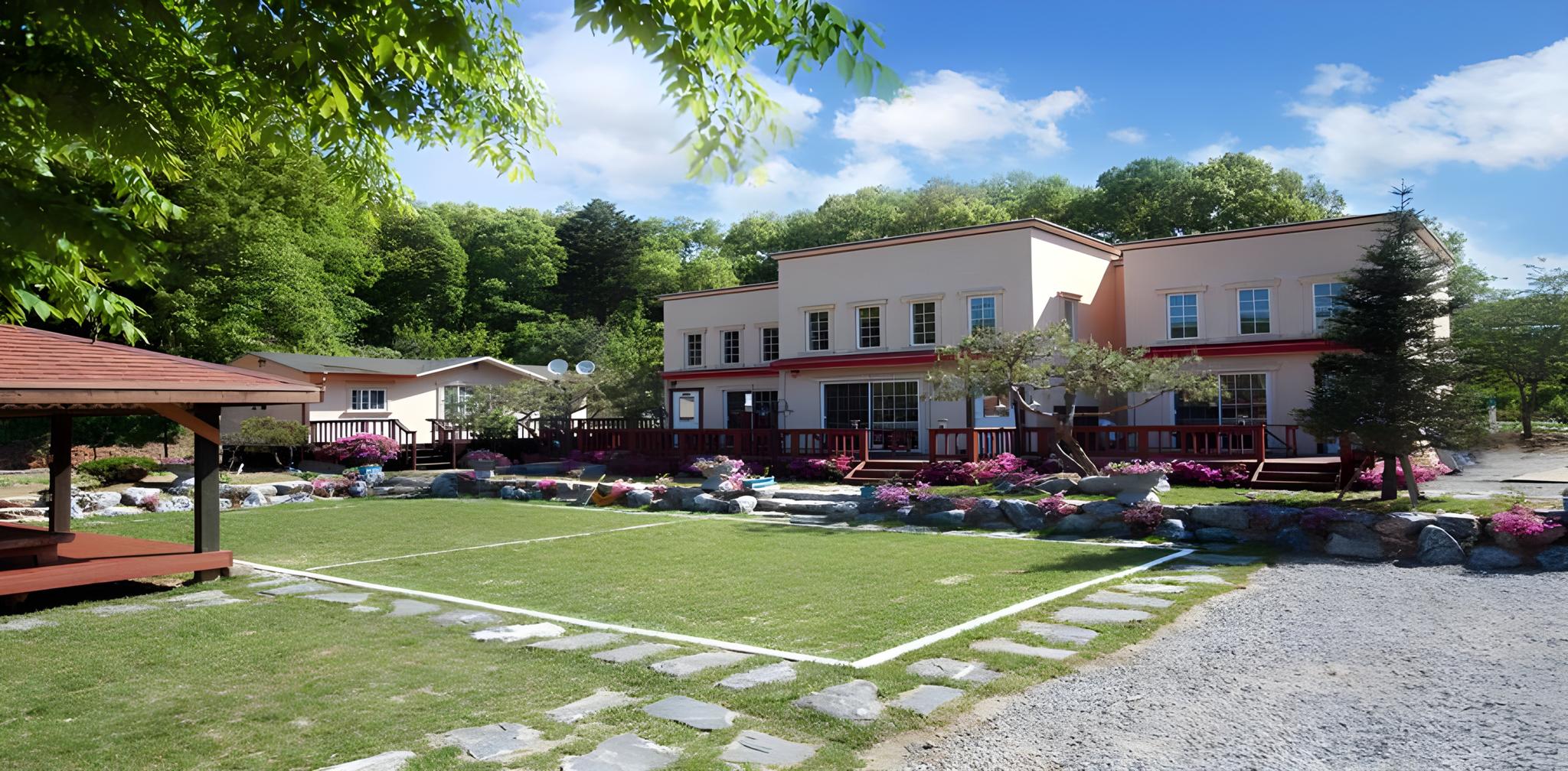 용인 동구박 펜션 (Yongin Donggubak Pension)