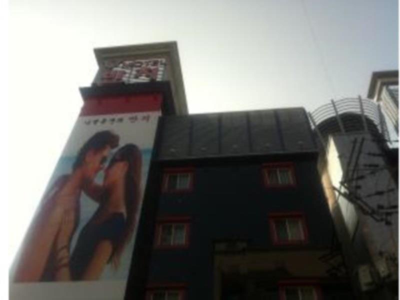 반지 모텔 (Rings Motel)
