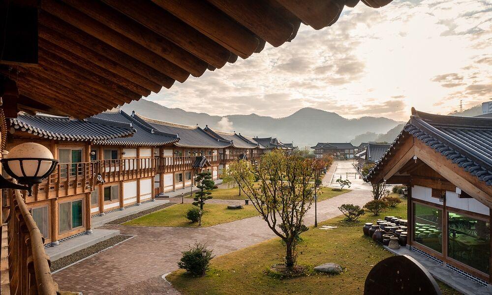 왕의지밀 한옥 호텔 (Wangyijimil Hanok Hotel)
