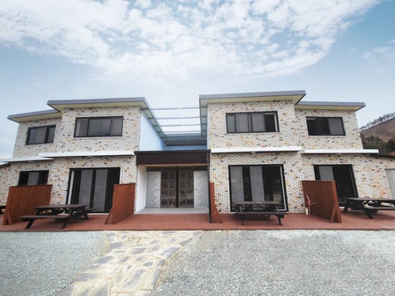 해남 돌담마루펜션 (Haenam Doldammaru Pension)