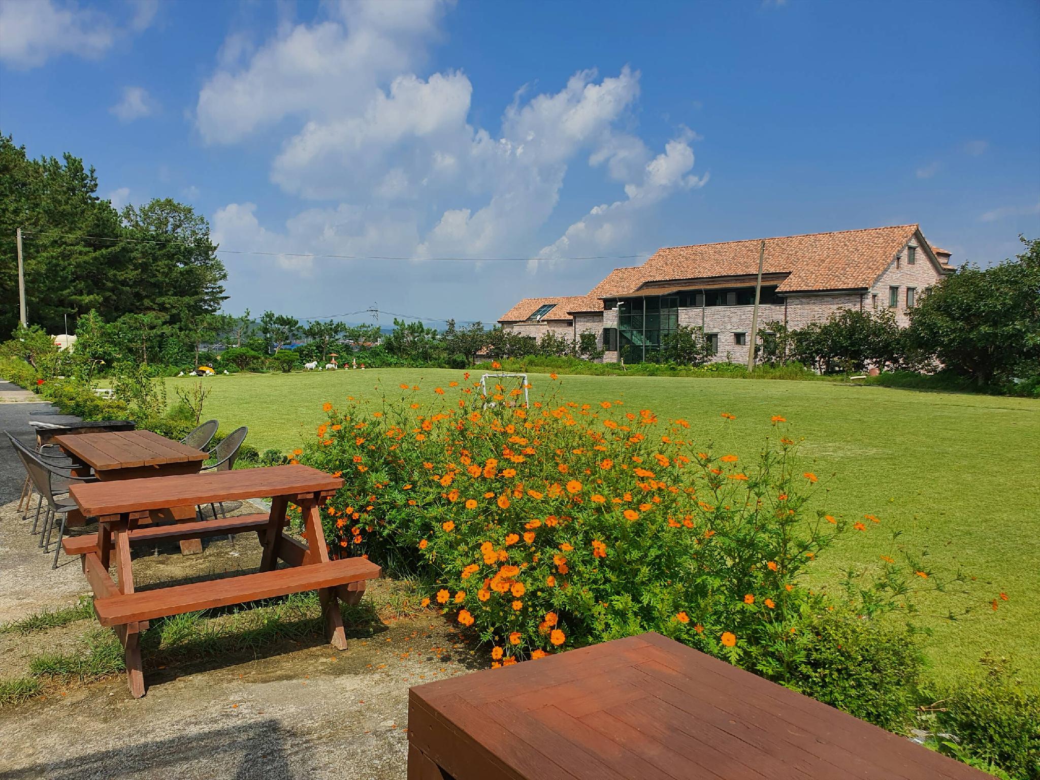 하늘숲 펜션 (Iksan haneulsup pension)