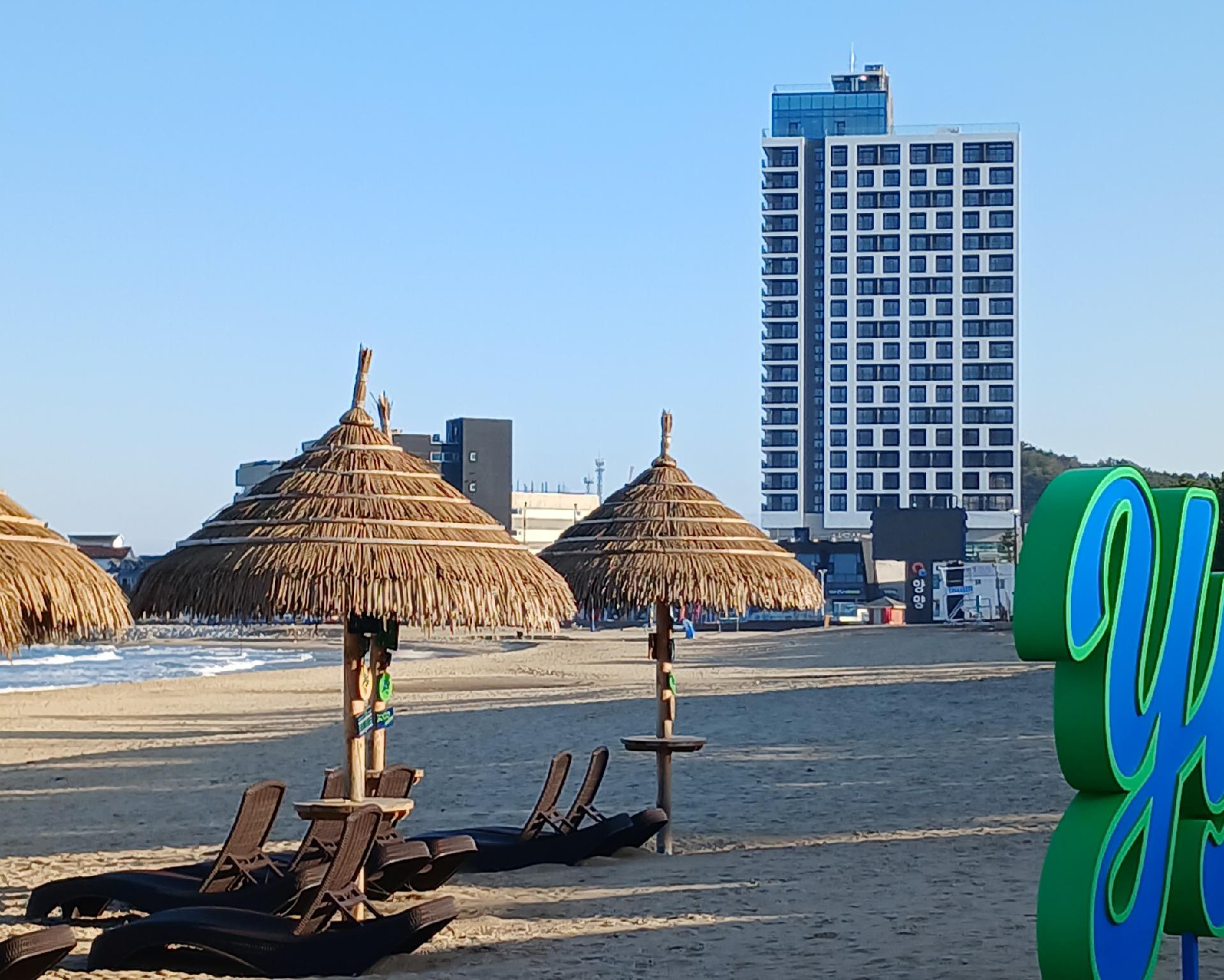 서프리조트 인더시티 양양 (surfresort Inn-The City YangYang)