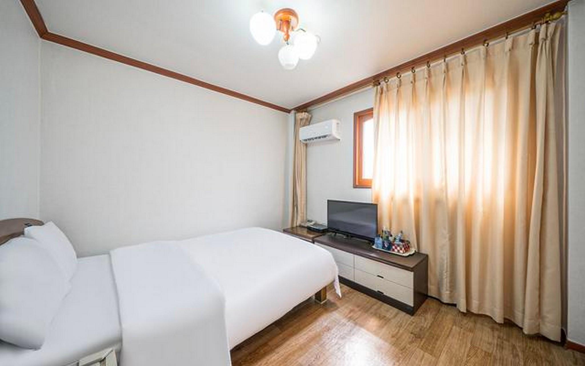 김천 김천역 그랜드 모텔 (Gimcheon Gimcheon Station Grand Motel)