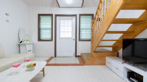 태안 어울펜션 (Eoul Pension Taean)