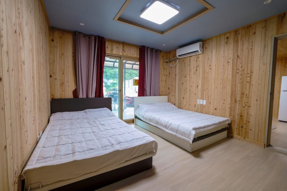 러블리 펜션 (Lovely Pension)