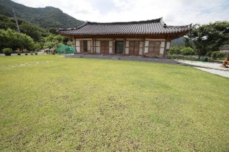 완주 시랑골한옥민박(시보헌) (Wanju Sirangol Hanok B&B (Siboheon))