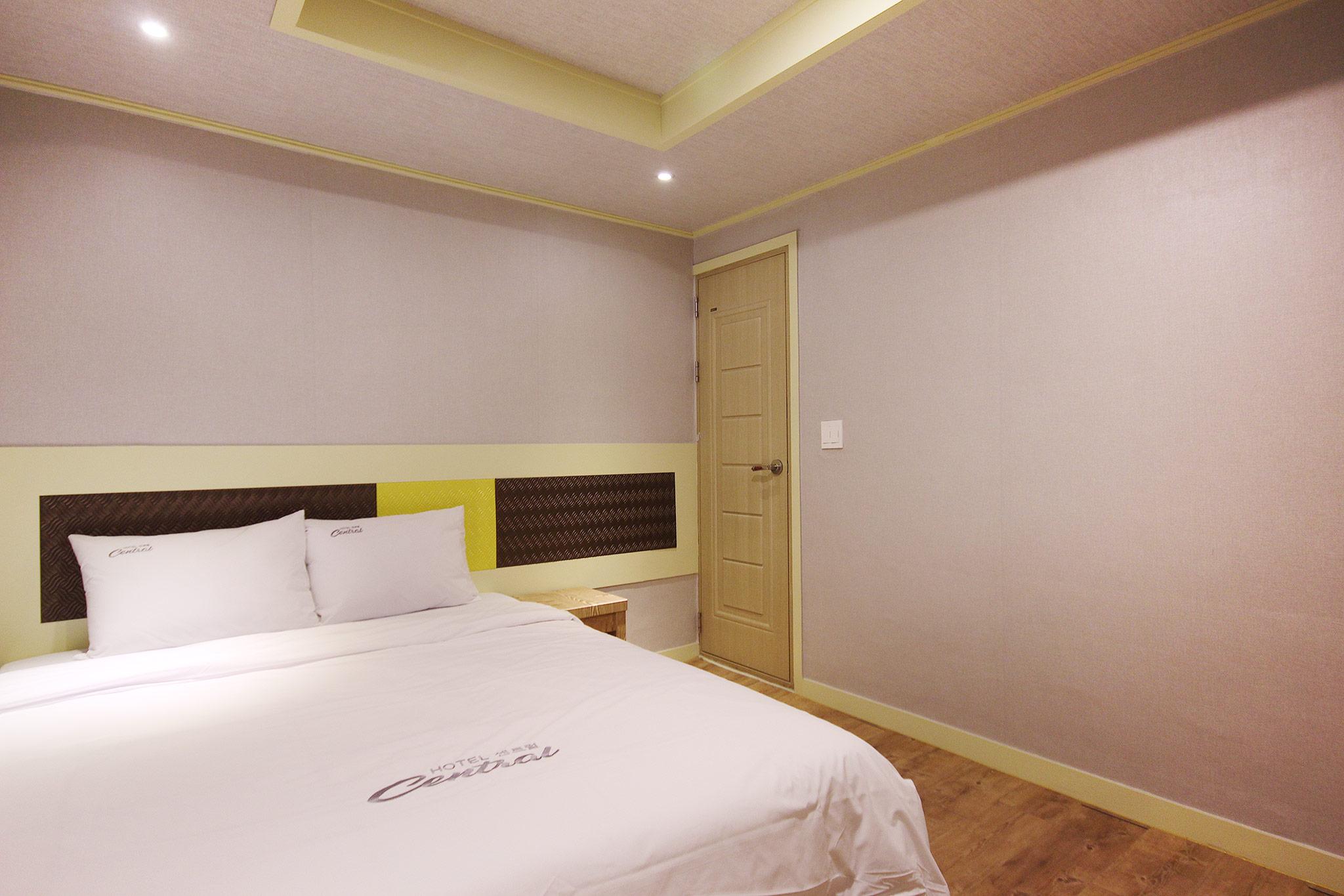 센트럴 호텔 (Central Hotel)