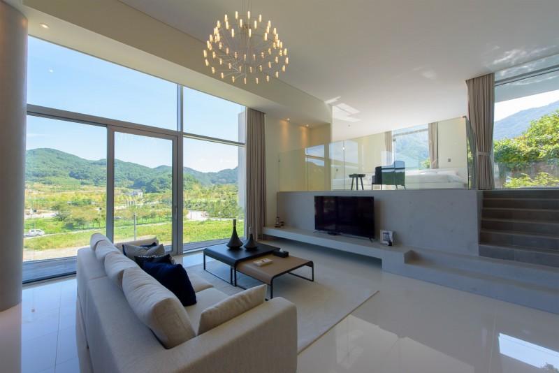 정읍 엘리스테이풀빌라 (Jeongeup Elli Stay Pool Villa)
