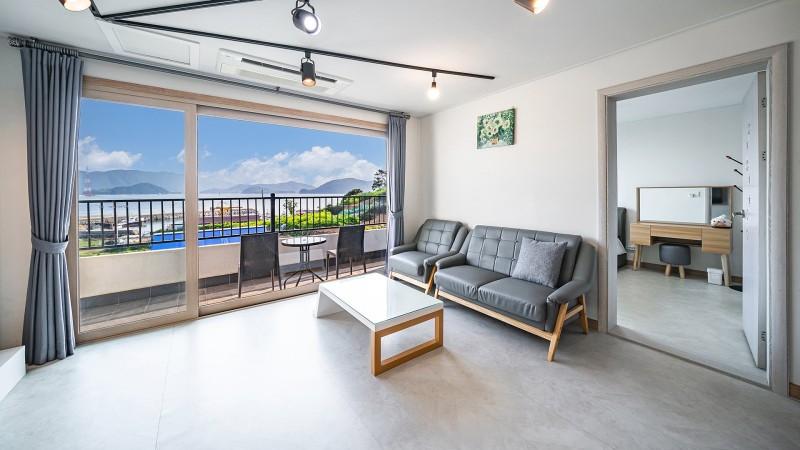 여수 카르페디엠펜션 (Yeosu Carpe Diem Pension)
