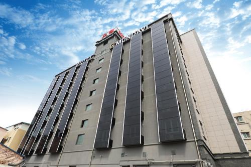 호텔 몬다비 (Hotel Mondavi)