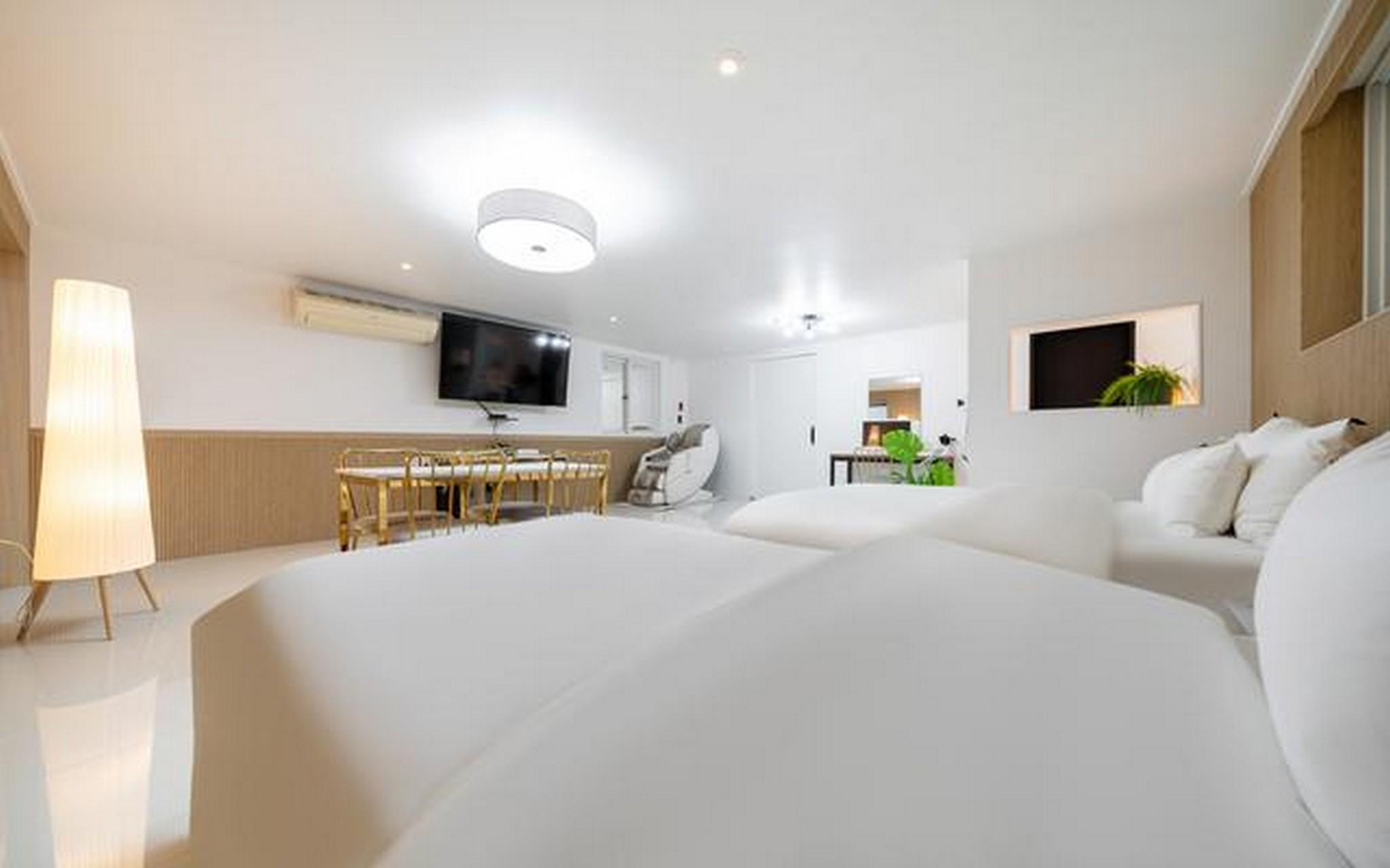 익산 트윈스 호텔 (Iksan Twins Hotel)