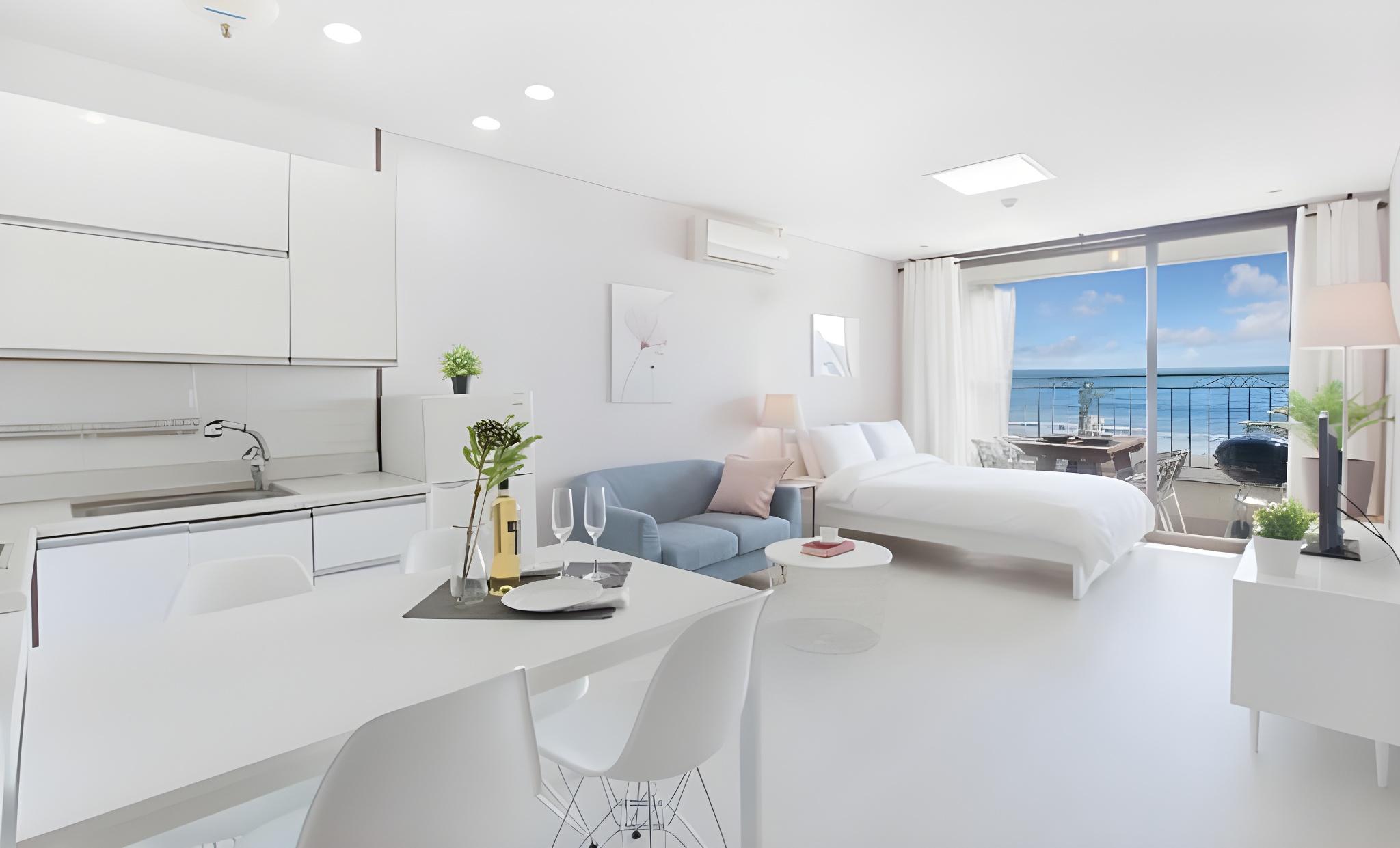 태안 마음속의집펜션 (Taean Heart Home Pension)