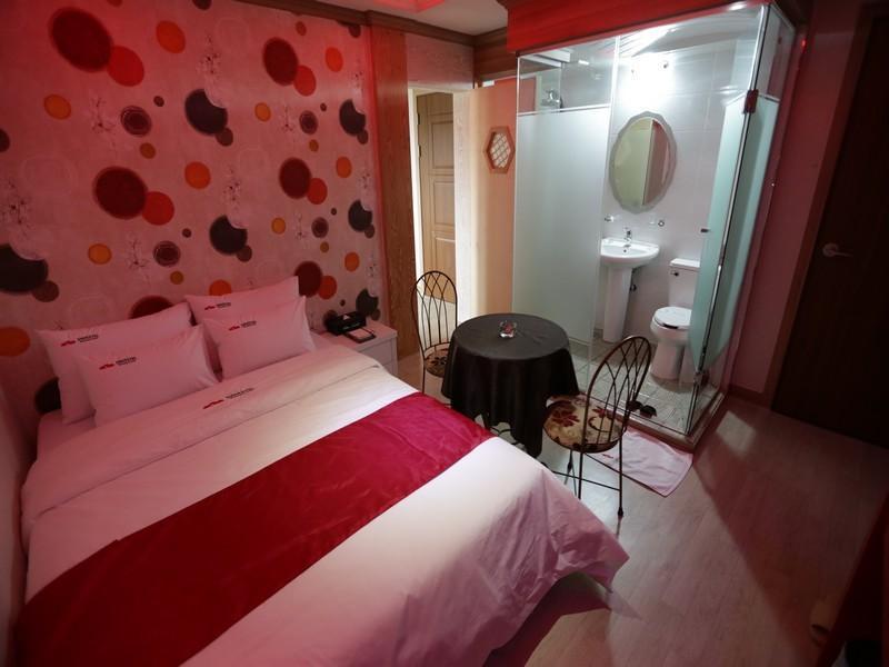 스위스텔 모텔 (Swisstel Motel)