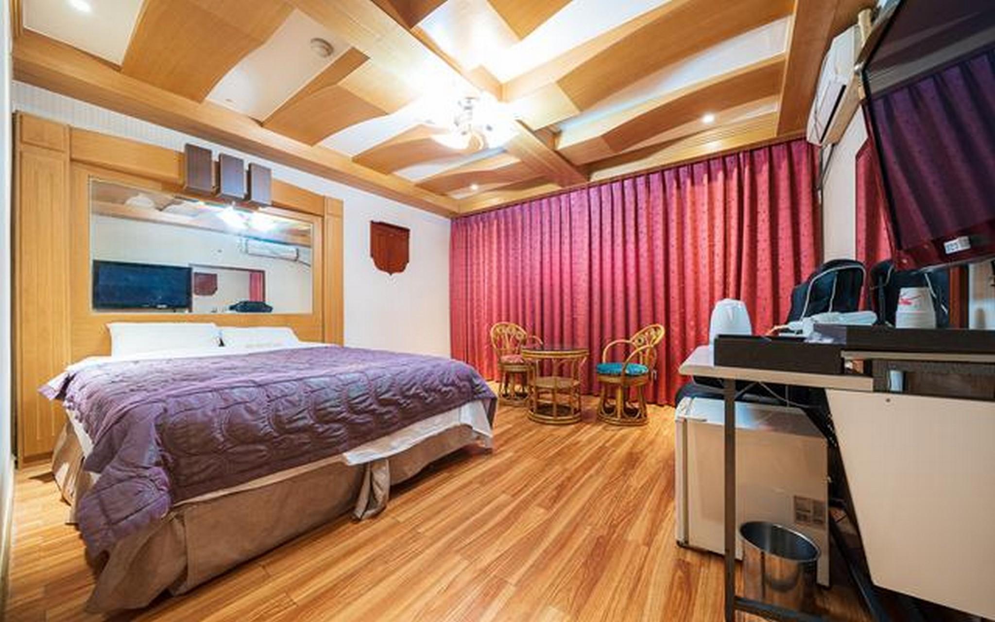 공주 호텔 델루나 (Gongju Hotel del Luna)