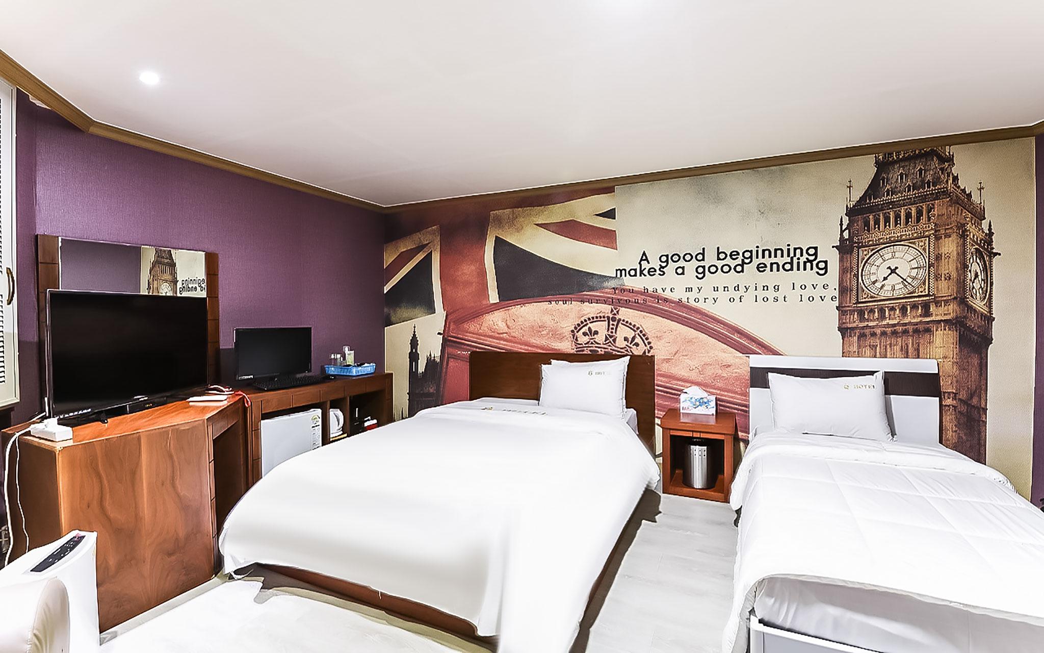 해피 큐 모텔  (Happy Q Motel)