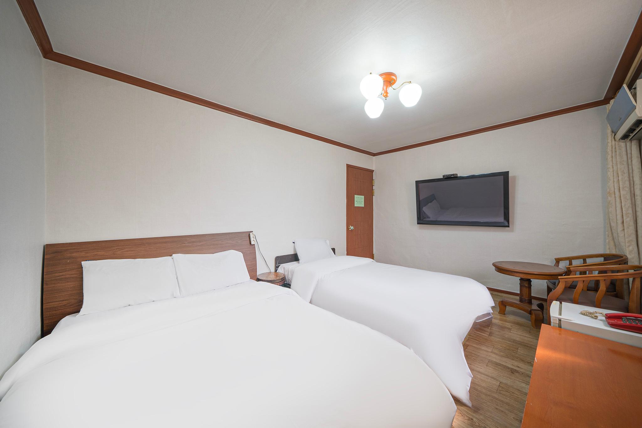 김천 김천역 그랜드 모텔 (Gimcheon Gimcheon Station Grand Motel)