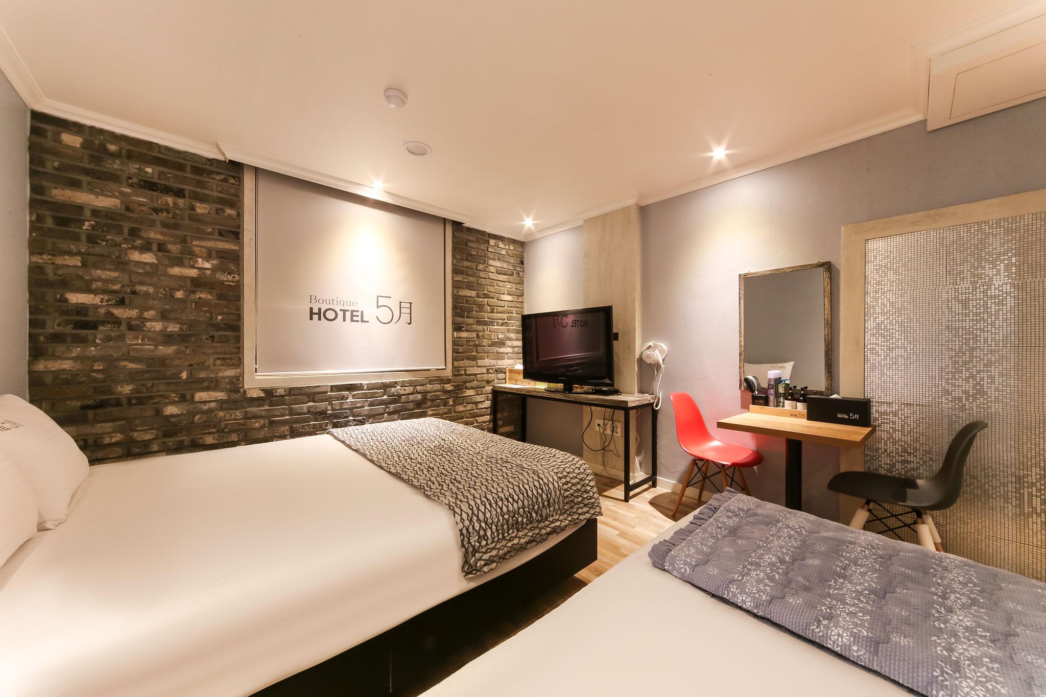 구미 형곡동 5월 Hotel (Gumi Hyeonggokdong 5Wol Hotel)