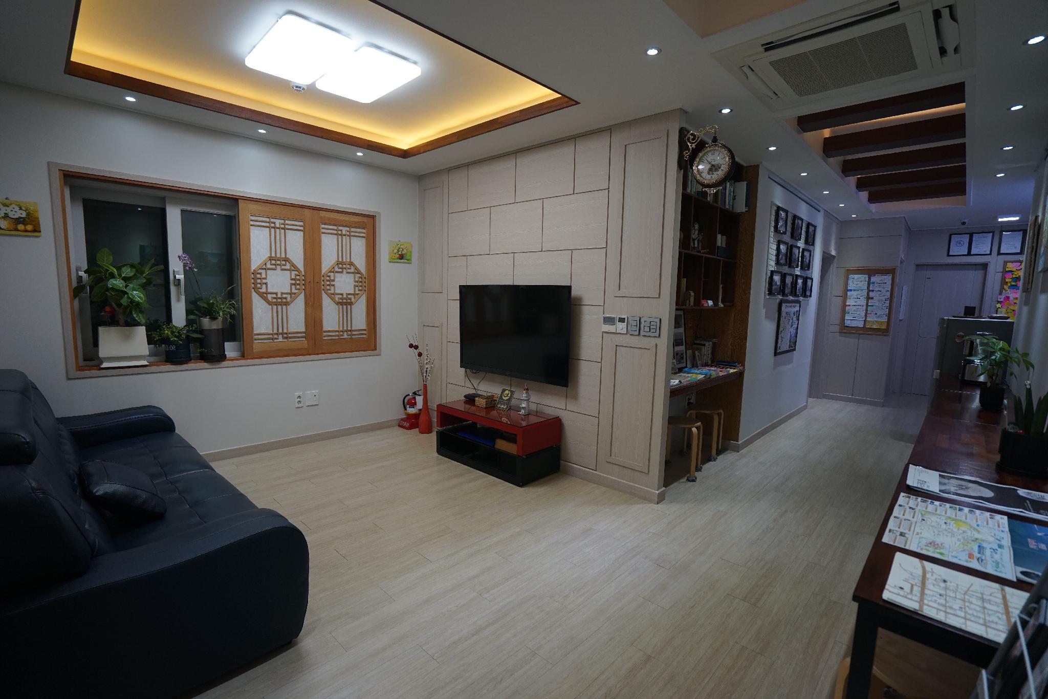 게스트하우스 여정 (Guest House Yeojung)