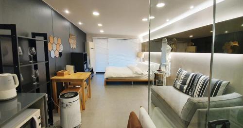 페나테스풀빌라 (PENATESS POOL VILLA)