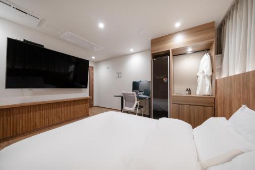 호텔 동탄 바이 코지 (Hotel Dongtan by Cozy)