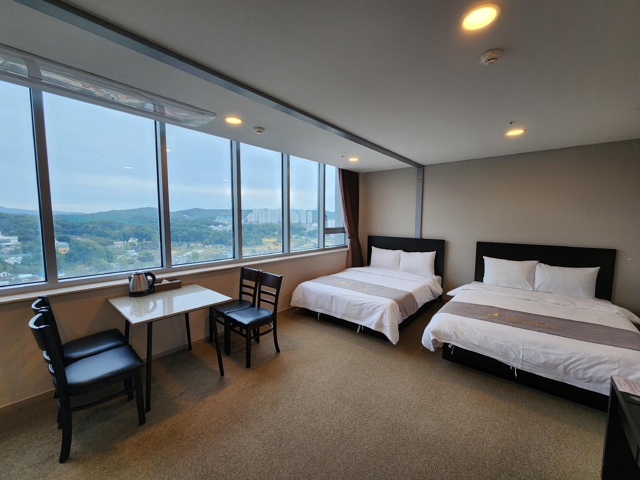 용인 트리니 호텔 (Yongin Triny Hotel)