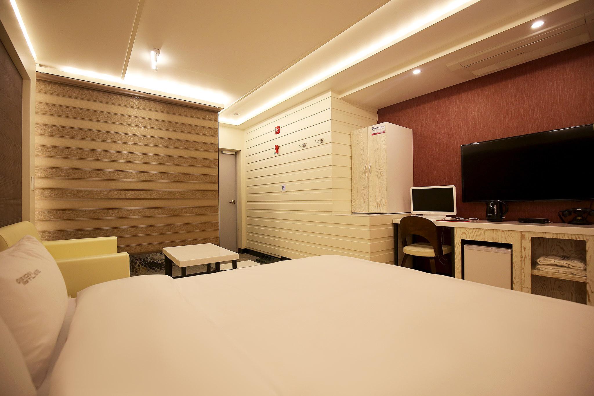 진천 이팝 무인텔 (Jincheon Ipop Self check-in Motel)