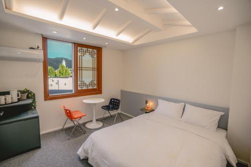 호텔어라이브 전주 시화연풍 (HotelArrive Jeonju Sihwayeonpung)