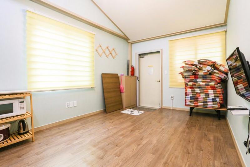 괴산 화양계곡물존펜션 (Goesan Hwayang Gyegokmulzone Pension)