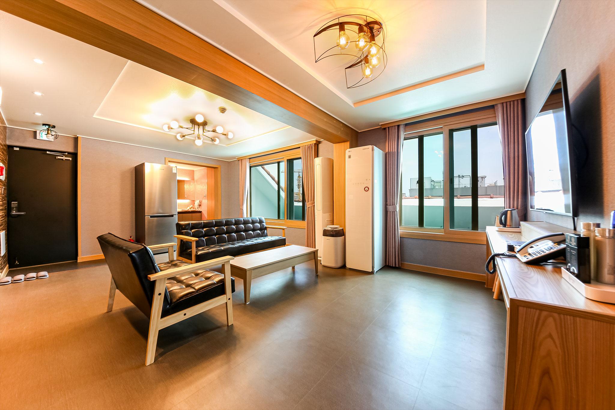 호텔 카이저 (Mokpo Hotel Kaiser)