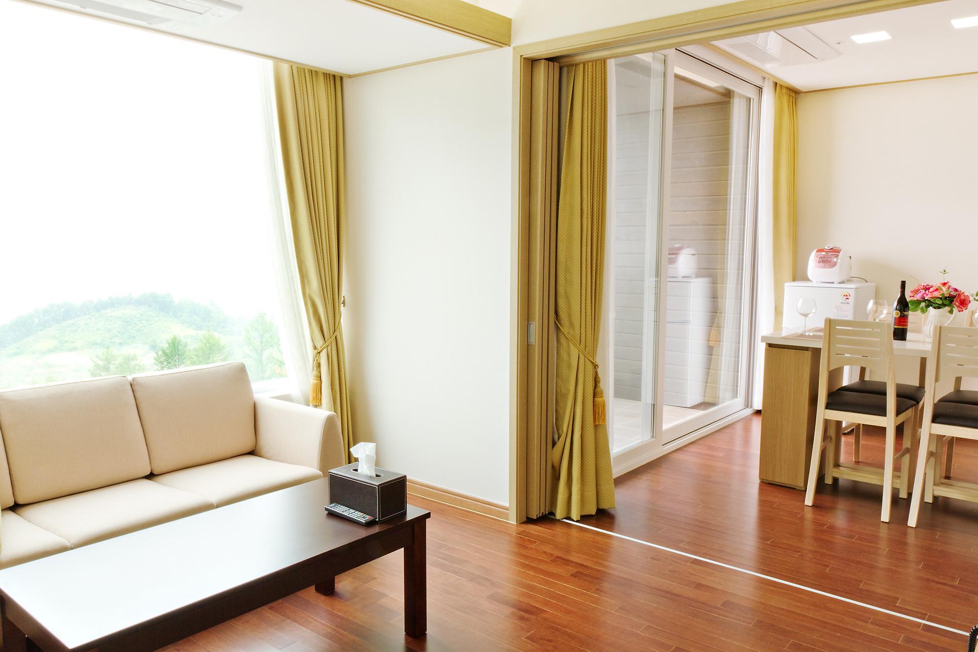 문경새재 리조트 (Mungyeong saejae Resort)