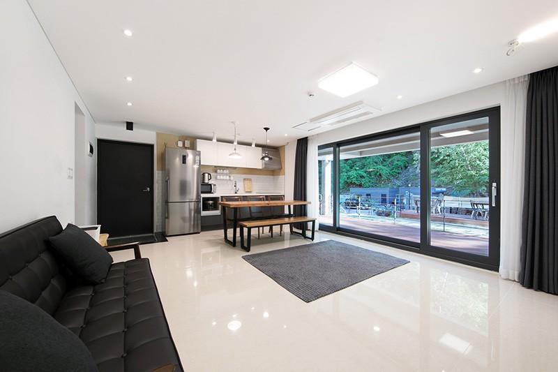 남양주 펜션121 (Namyangju Pension 121)