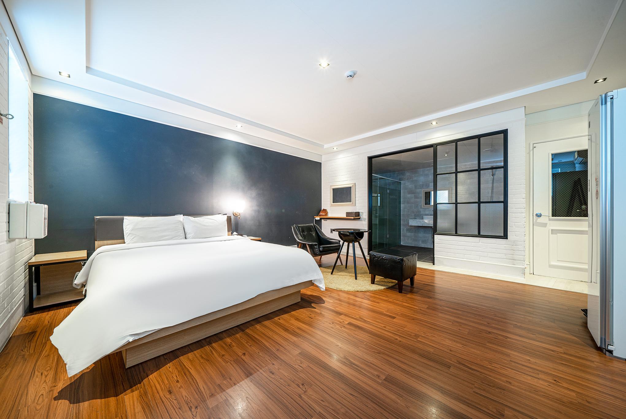 호텔 스테이53 (Hotel Stay 53)