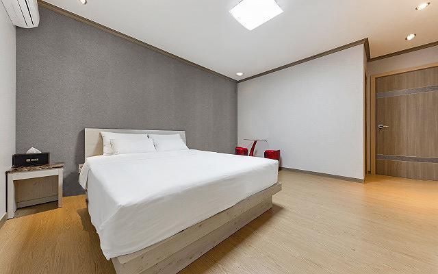 태안 창리 궁 무인텔 (Taean Changli Gung Self Check-in Motel)
