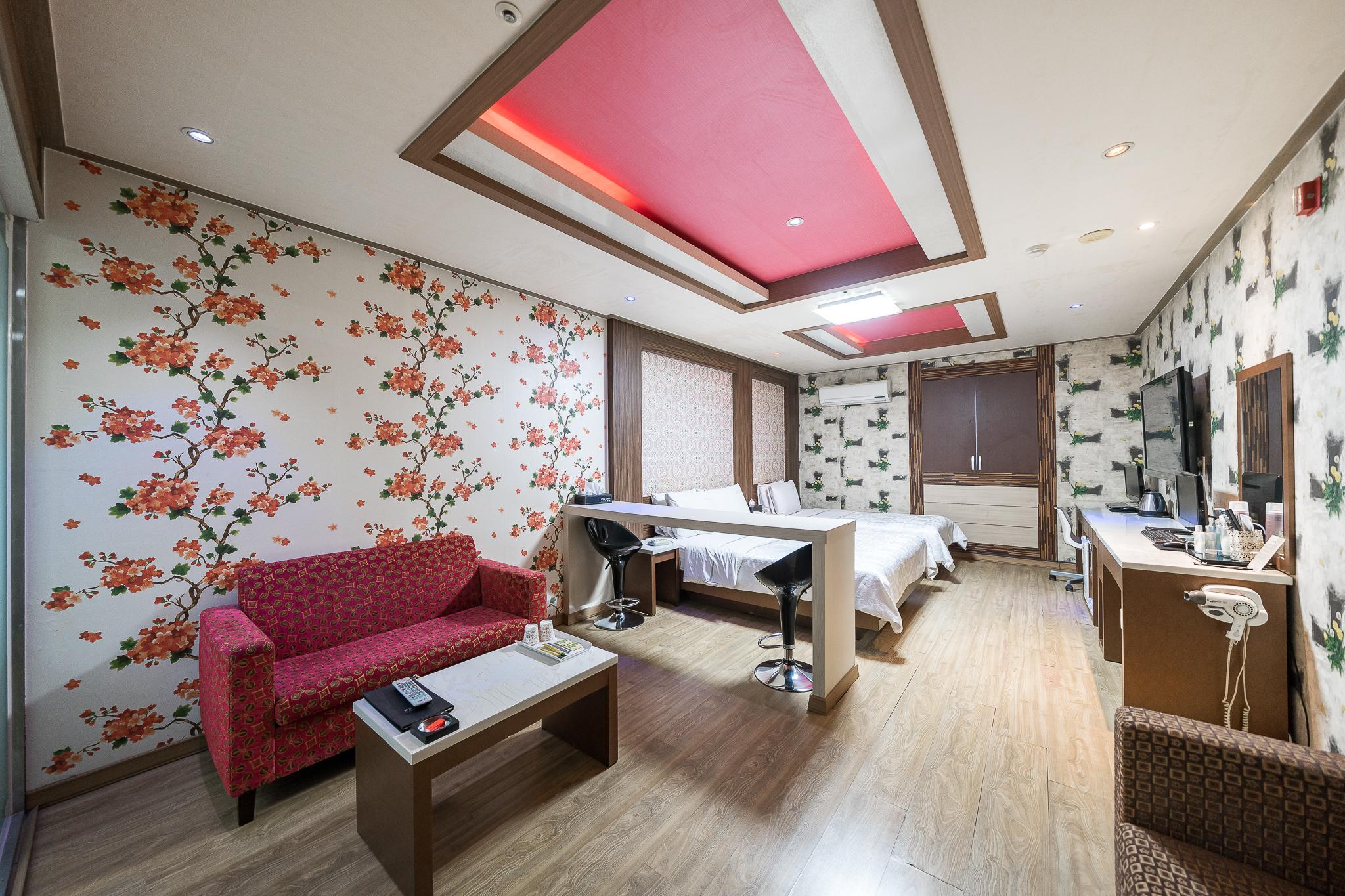 화성 스카이호텔 (Hwaseong Sky Hotel)