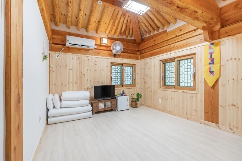 공주 고마게스트하우스펜션 (Gongju Goma Guesthouse Pension)
