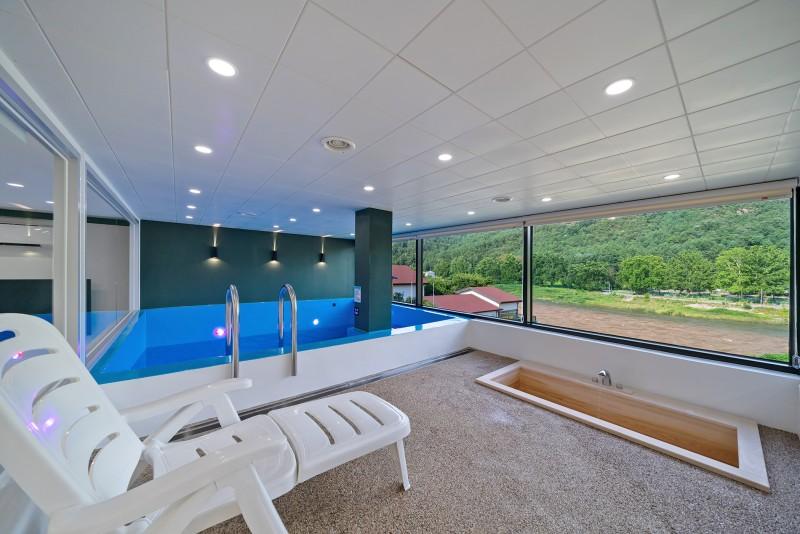 괴산 씨엘로 펜션 (Goesan Cielo Pension)