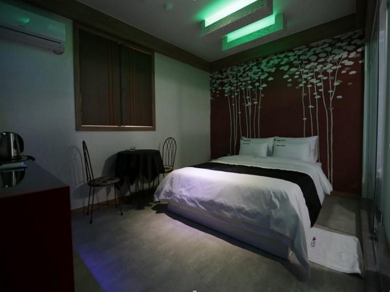 스위스텔 모텔 (Swisstel Motel)