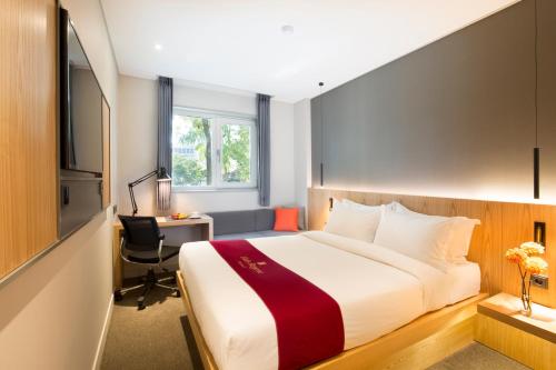 엘디스 리젠트 호텔 (Eldis Regent Hotel)