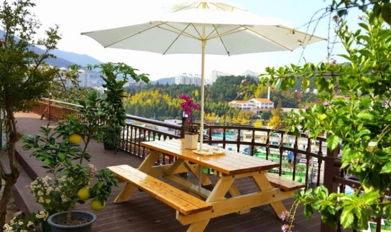 여수 정원이예쁜독채펜션 (Yeosu Beautiful Garden Unshared House Pension)