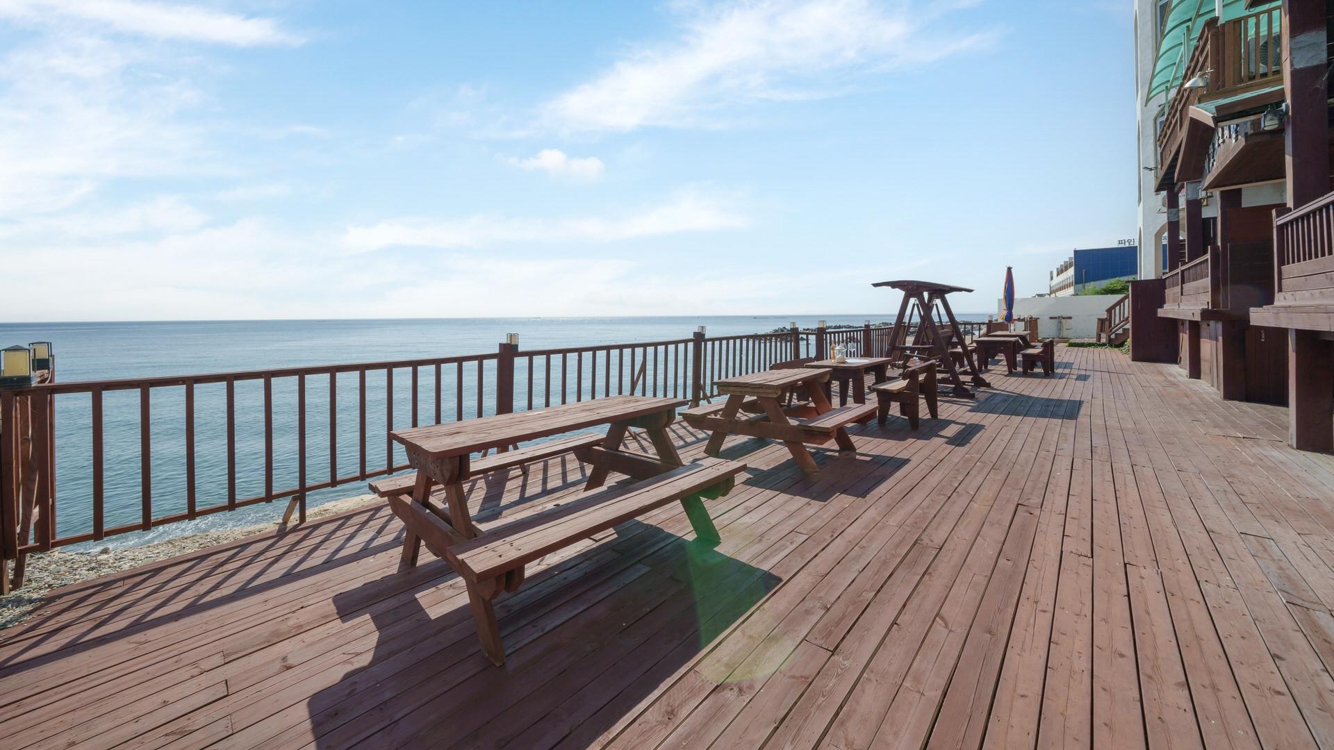 영덕 씨 앤 스파 펜션 (Youngduk Sea & Spa Pension)