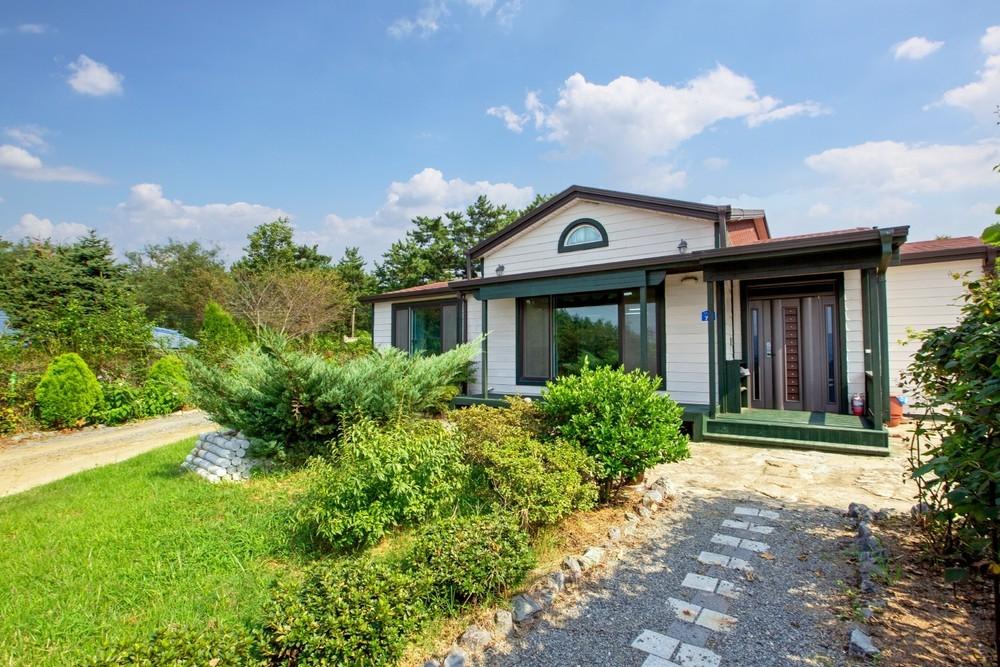 서산 해양정원 펜션 (Seosan Haeyang Jungwon Pension)